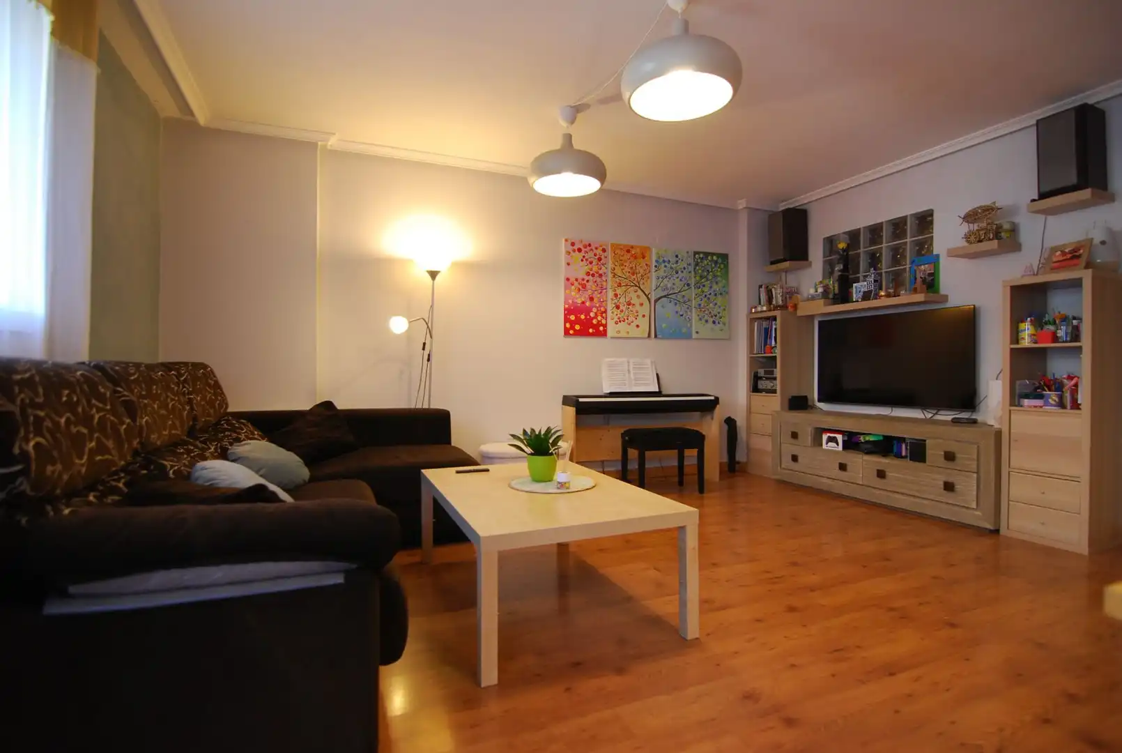 Sala de estar de Casa o chalet en venta en San Martín de la Vega con Aire acondicionado, Calefacción y Piscina comunitaria