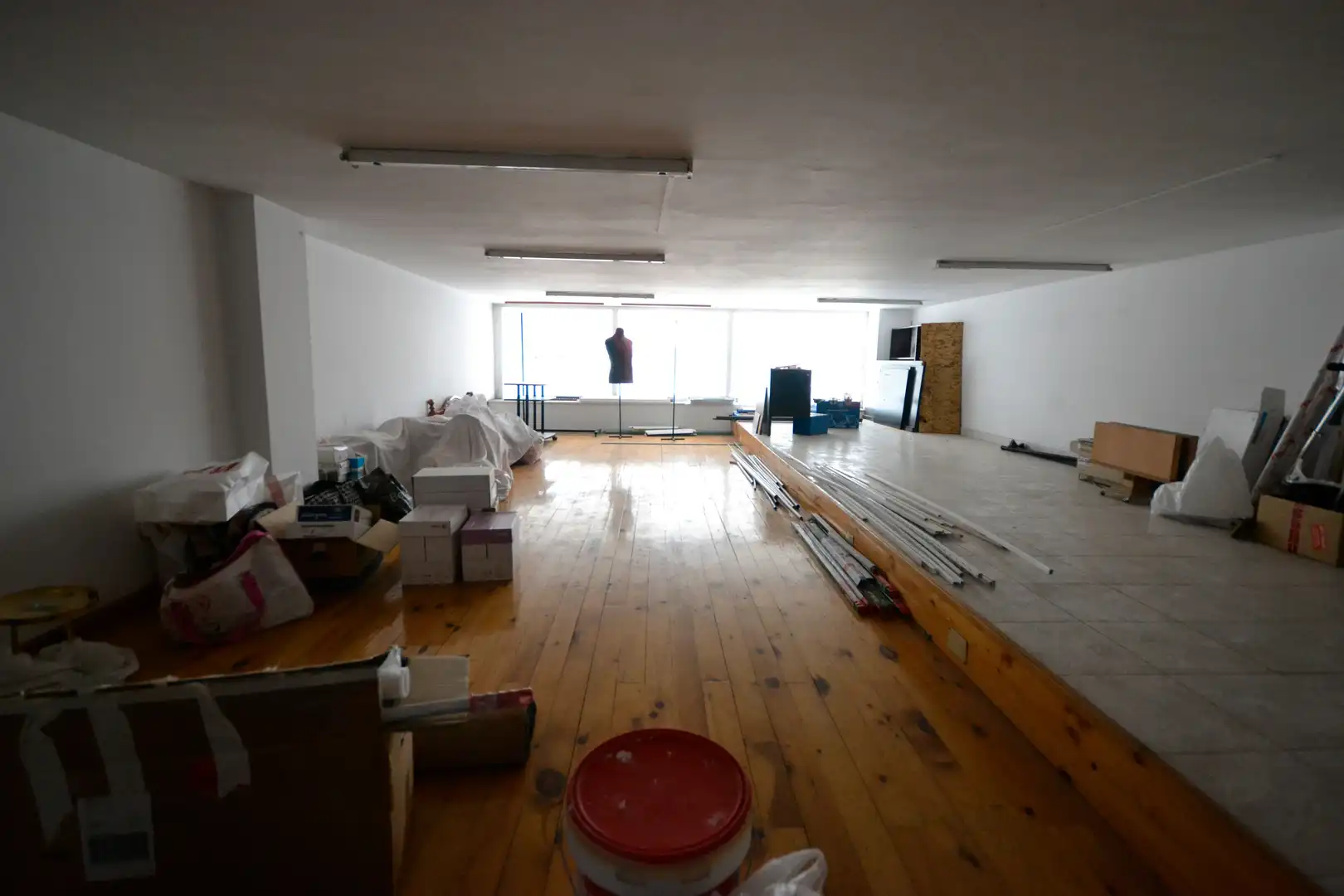 Geschaftsraum zur Miete in N/A, Residencia - Abella