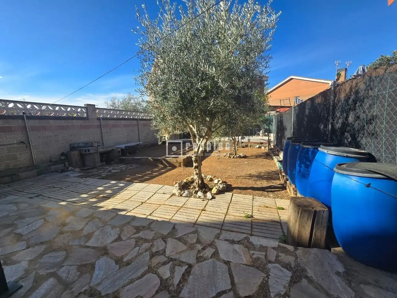 Houses for sale in Pioz  with Heating, Private garden and Terrace