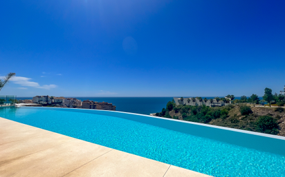 Piscina de Apartament en venda en Benalmádena amb Aire condicionat i Terrassa