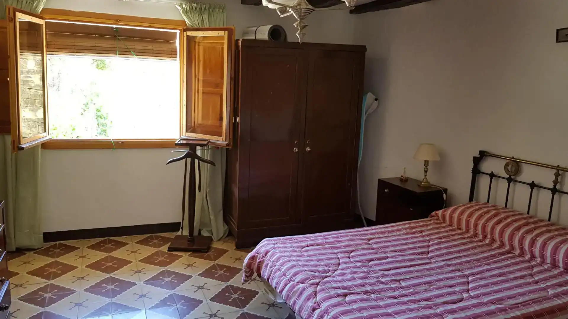 Habitación de Casa adosada en venta en Bailo con Amueblado, Horno y Lavadora