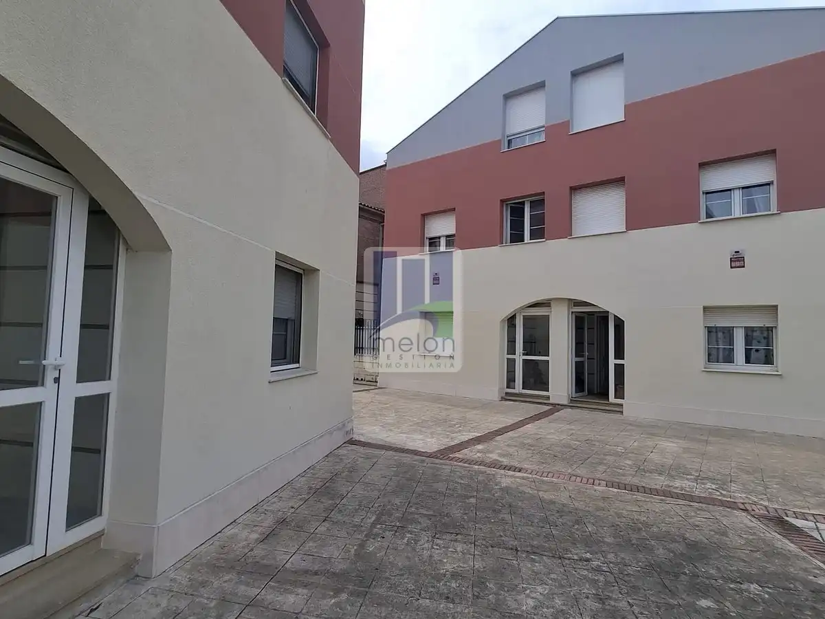 Vista exterior de Casa o chalet en venta en Alfoz de Quintanadueñas con Trastero