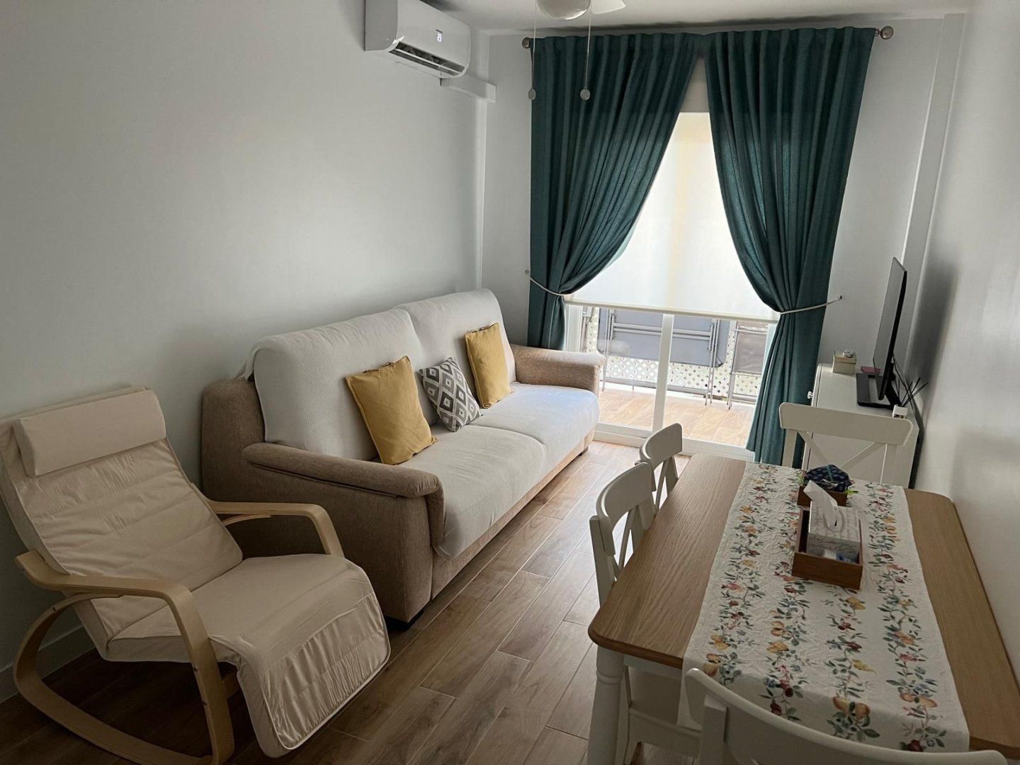 Sala d'estar de Pis en venda en Chipiona amb Aire condicionat i Terrassa