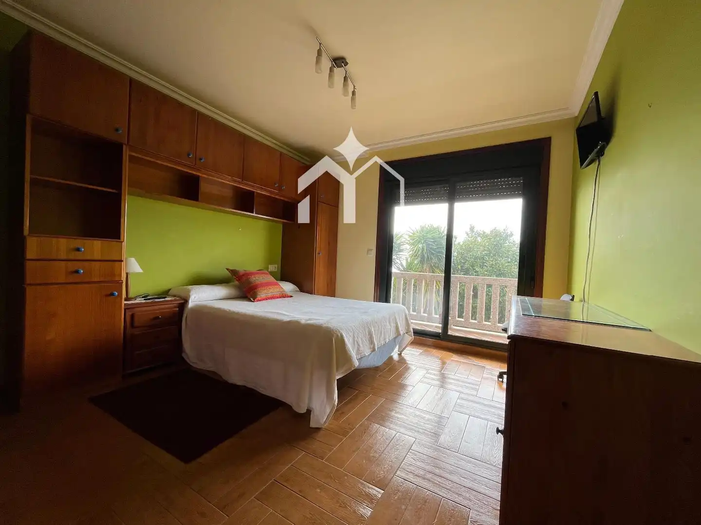 Chalet con jardín en venta en Marín, imagen 12