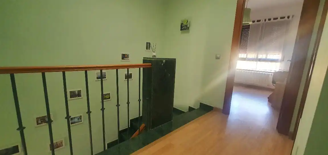 Casa adosada en venda en Hellín amb Aire condicionat, Calefacció i Parquet