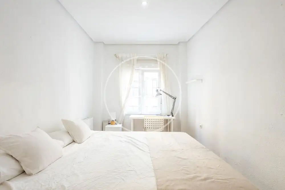 Habitación de Piso de alquiler en Valencia con Aire acondicionado, Amueblado y Balcón