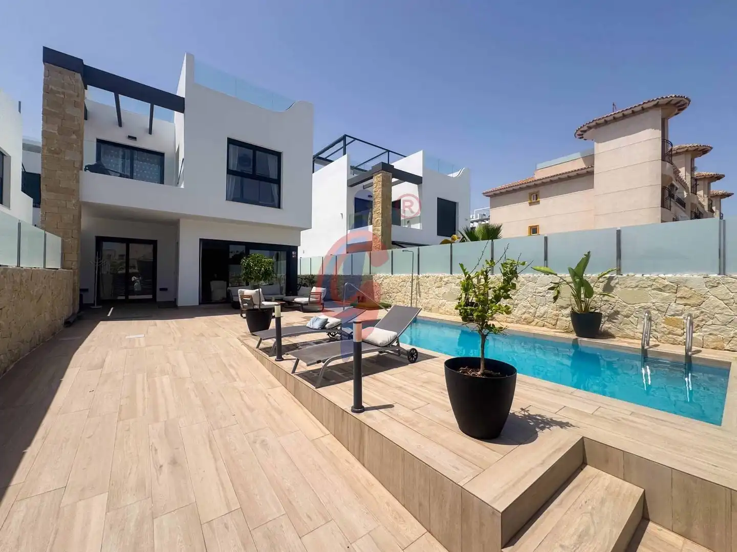Terrassa de Casa o xalet en venda en Orihuela amb Aire condicionat, Terrassa i Piscina