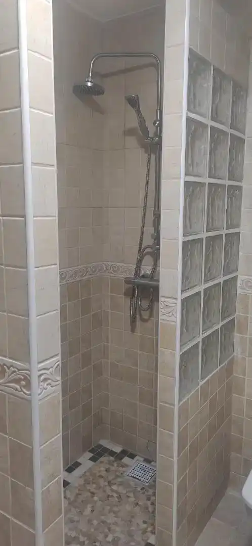 Bany de Casa adosada en venda en Frumales amb Moblat, Rentadora i Microones