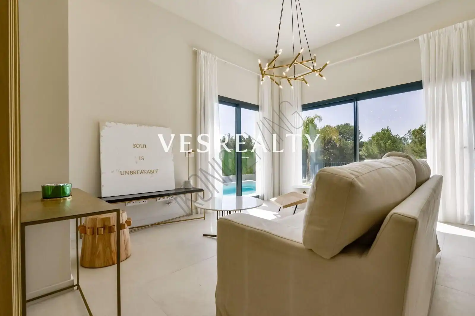 Chalet con piscina en venta en Golf Bahía, imagen 8