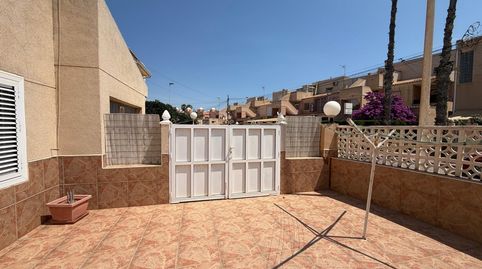 Foto 4 de Casa adosada en venta en Calle C. Gandhi, 10, Zona los Frutales, Torrevieja