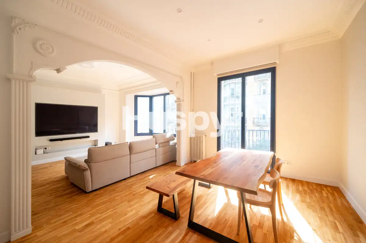 Living room of Flat for rent in Barcelona  with Air Conditioner, Heating and Furnished