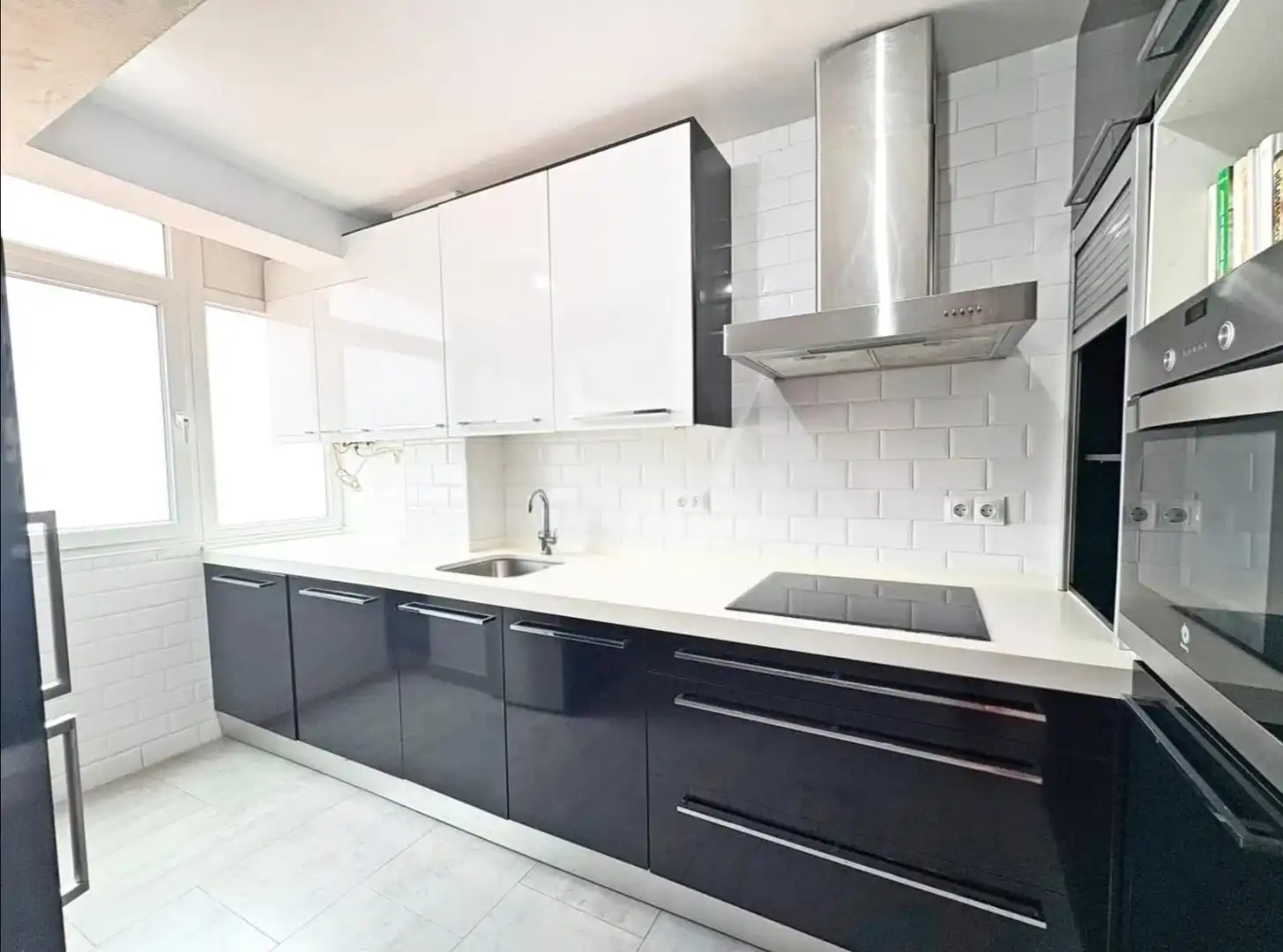 Cuina de Apartament en venda en Málaga amb Aire condicionat, Calefacció i Moblat
