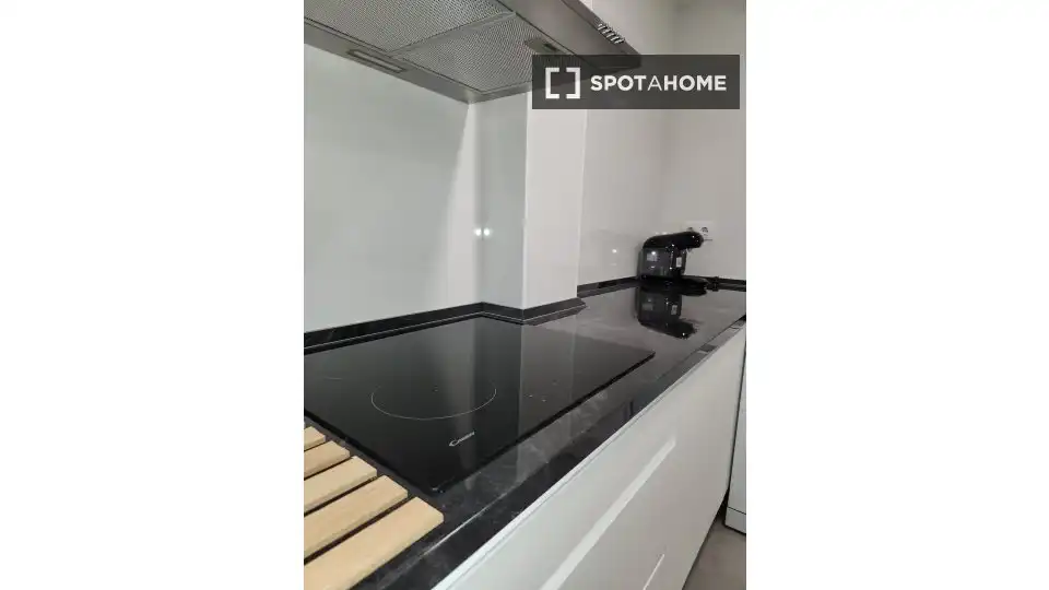 Cuina de Apartament per a compartir en Xirivella amb Aire condicionat i Terrassa