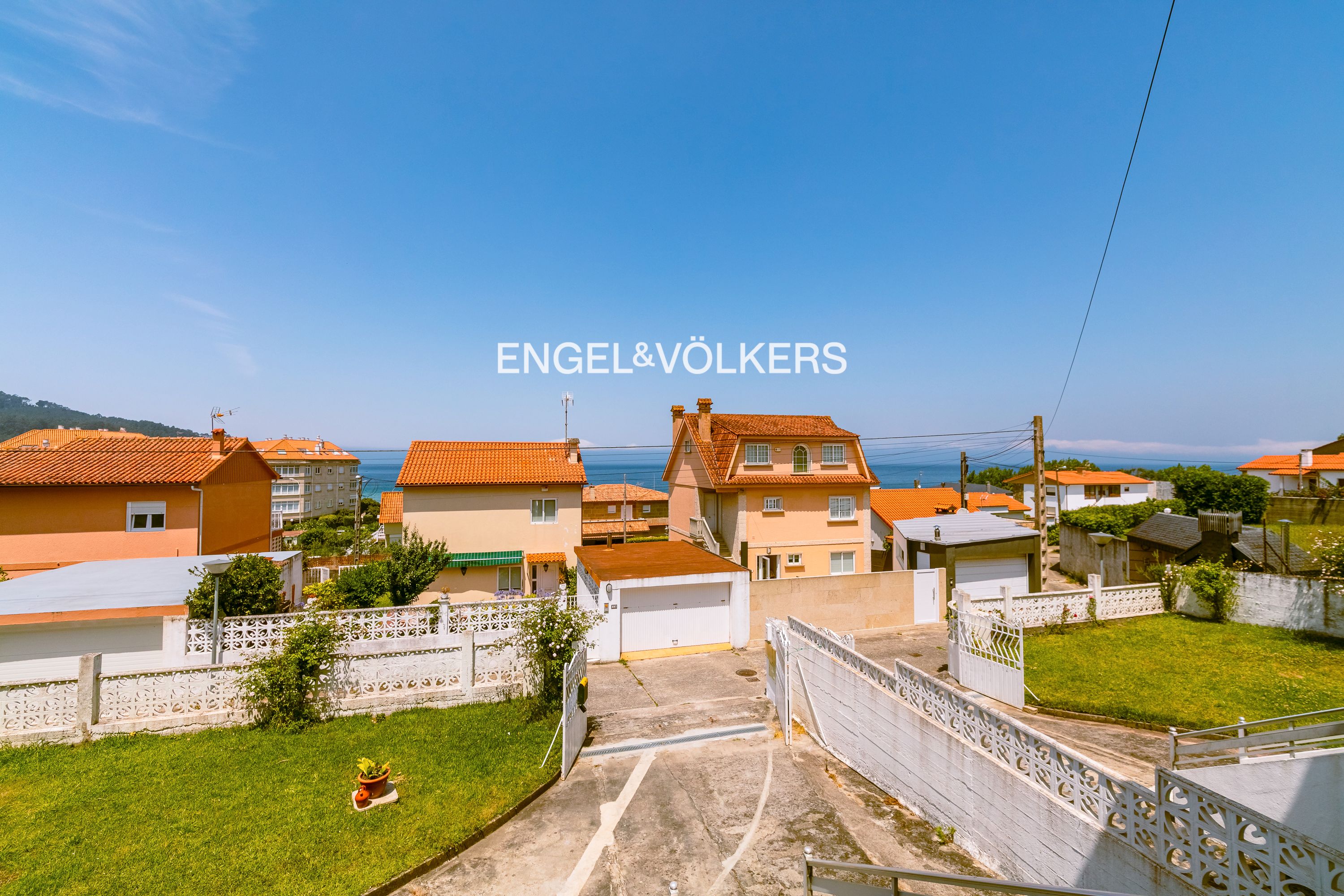 Außenansicht von Wohnungen zum verkauf in Nigrán mit Heizung, Privatgarten und Balkon