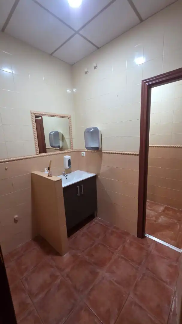Local commercial à louer à Calle José Ramón Mélida 19, imagen 15