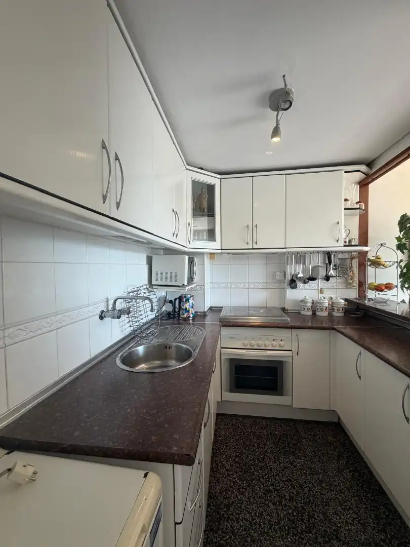 Cuina de Apartament en venda en Torremolinos amb Traster, Balcó i Piscina comunitària