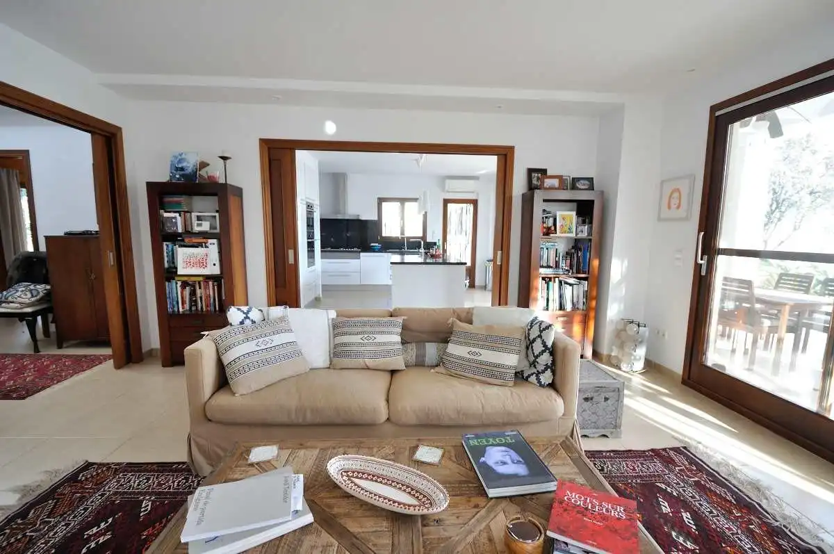 Sala d'estar de Casa o xalet en venda en Cervera del Maestre amb Aire condicionat, Calefacció i Jardí privat