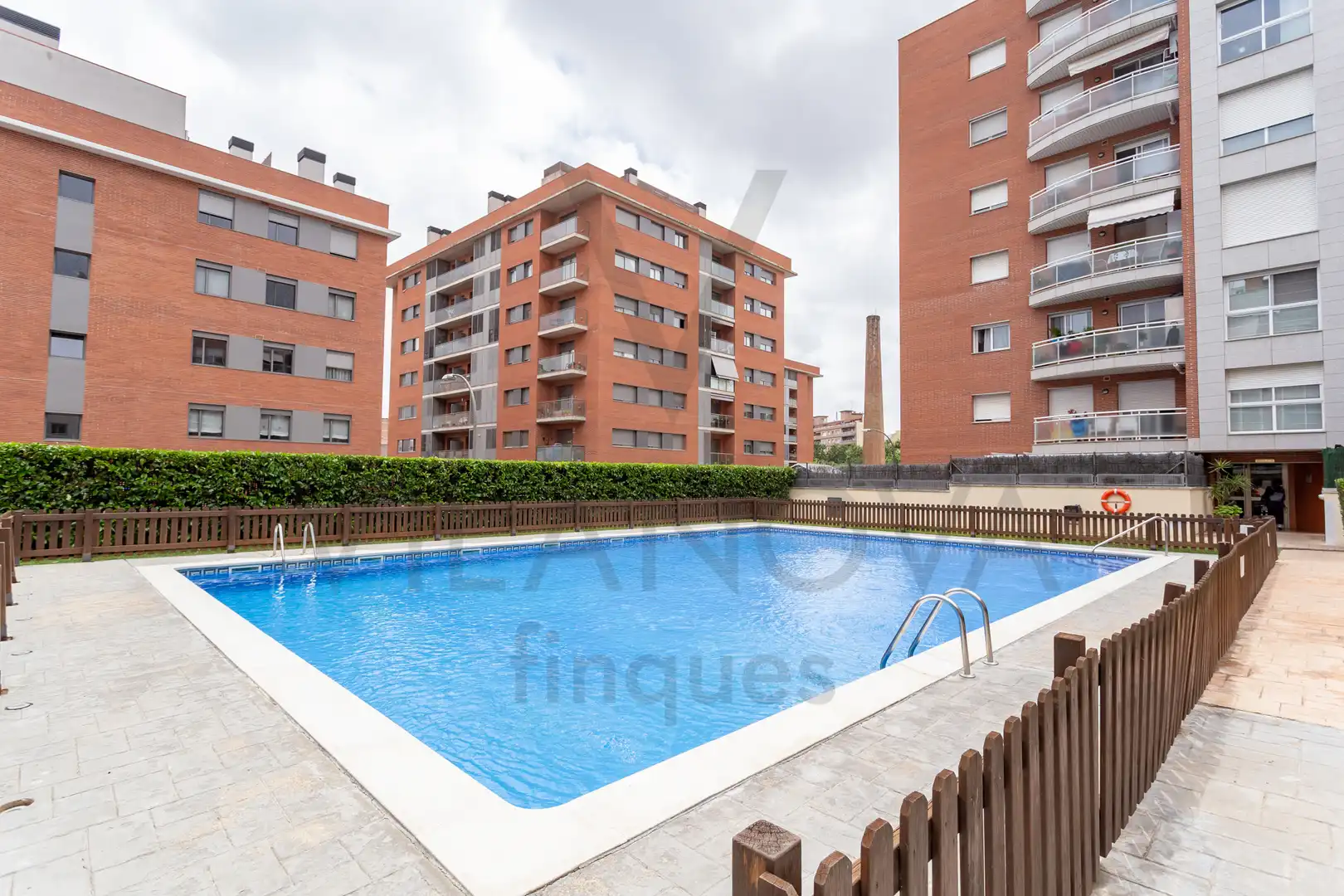 Piscina de Pis en venda en Reus amb Calefacció, Balcó i Piscina comunitària