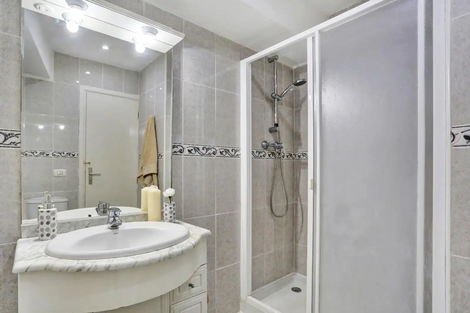 Bathroom of Study for rent in Arona  with Terrace, Furnished and Community pool
