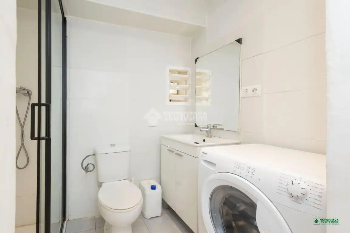 Baño de Piso en venta en Almería