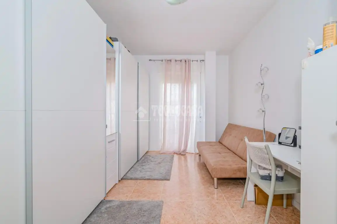 Habitación de Casa adosada en venta en Fuente Vaqueros