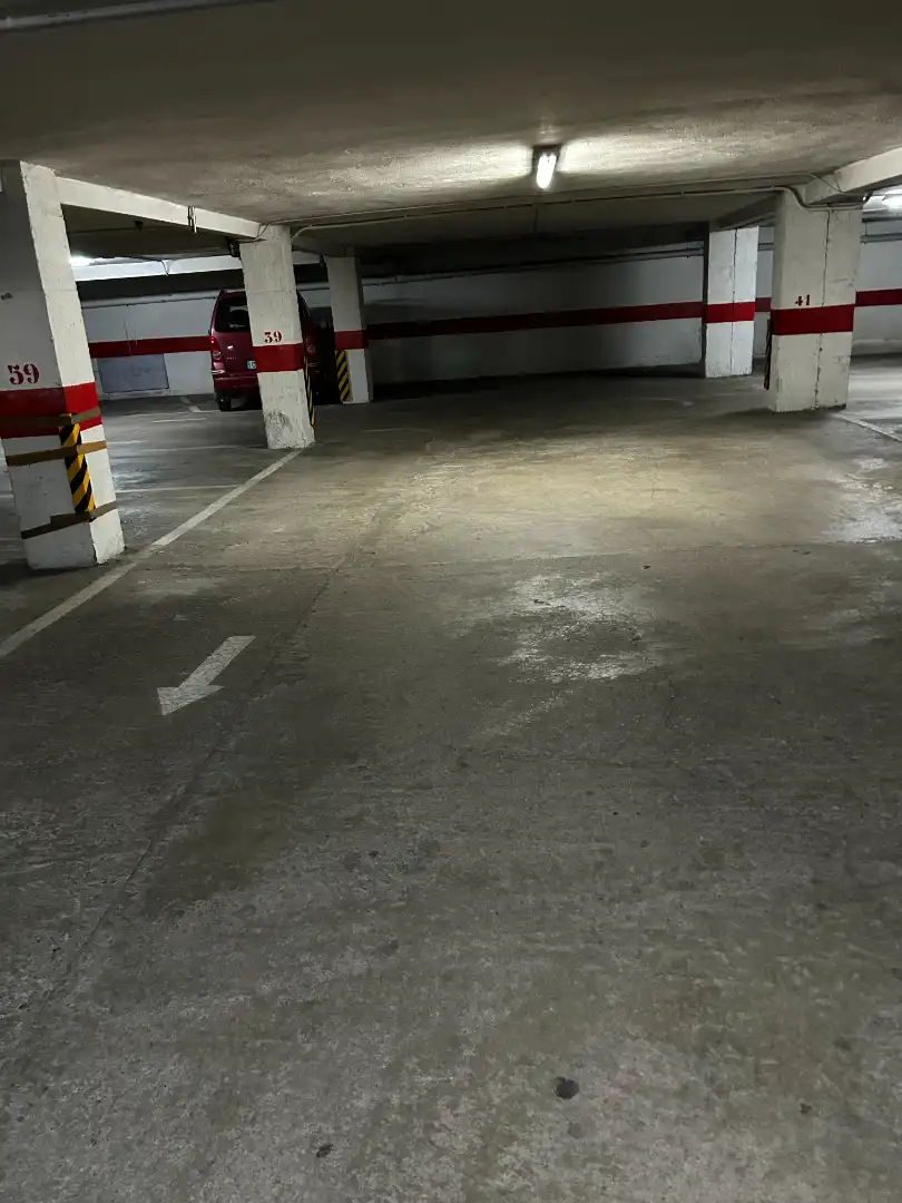 Aparcament en venda a Zona Sur - Barrio Cortes, imagen 2