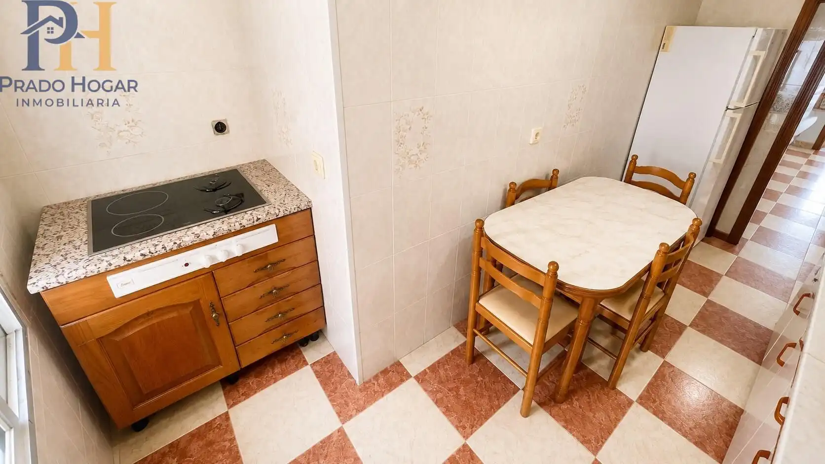 Cuina de Casa o xalet en venda en Talavera de la Reina amb Calefacció