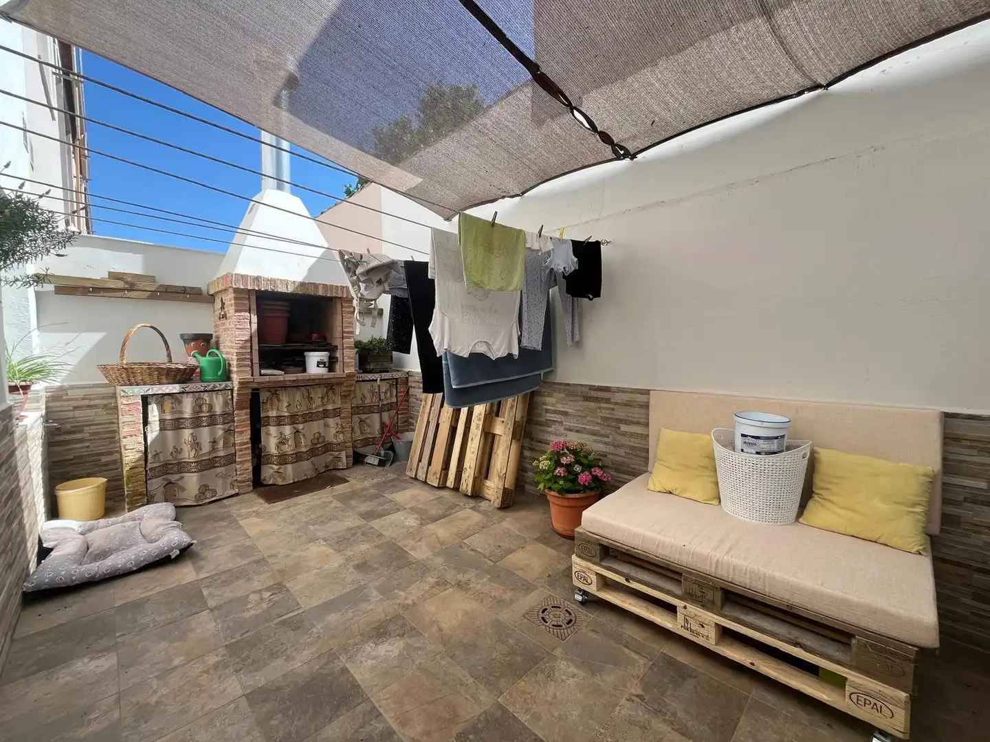 Terrasse von Einfamilien-Reihenhaus zum Verkauf in Las Labores   mit Klimaanlage, Heizung und Privatgarten