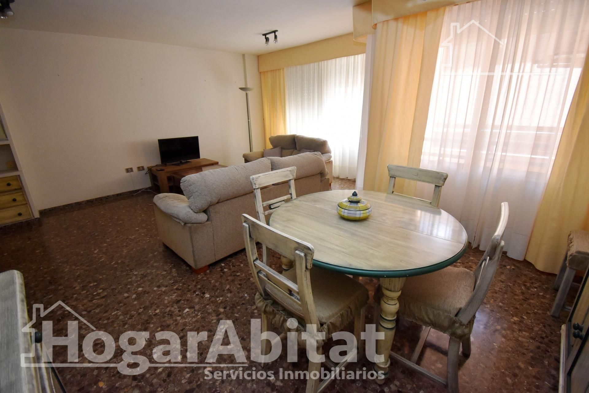 Living room of Flat for sale in Burriana / Borriana  with Storage room, Furnished and Balcony