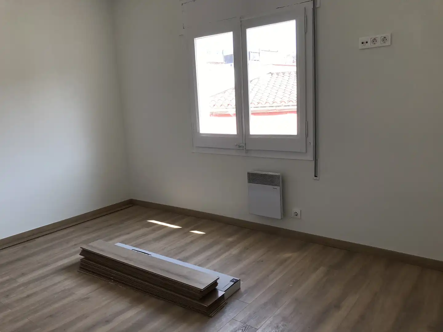 Attic for rent in Carrer de Mossèn Jacint Verdaguer, El Centre
