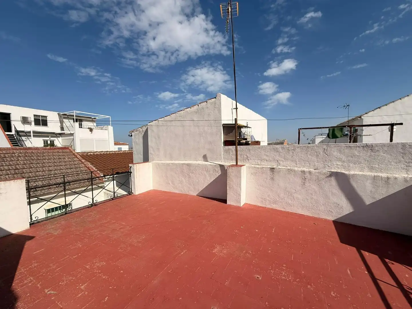 Exterior view of Houses for sale in Fernán-Núñez  with Terrace, Storage room and Balcony