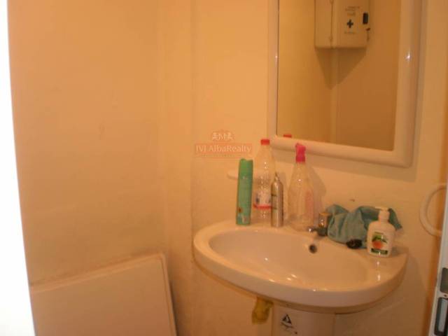 Local comercial en Alquiler en Industria