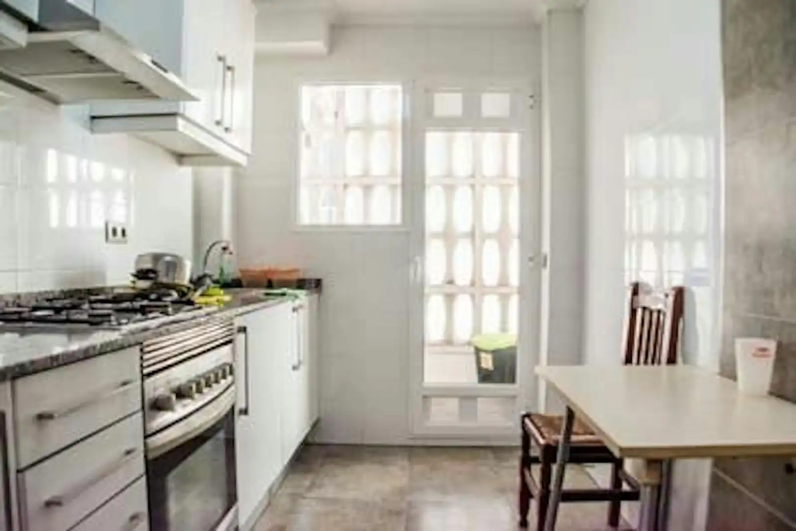 Kitchen of Flat for share in Valencia  with Heating and Washing machine