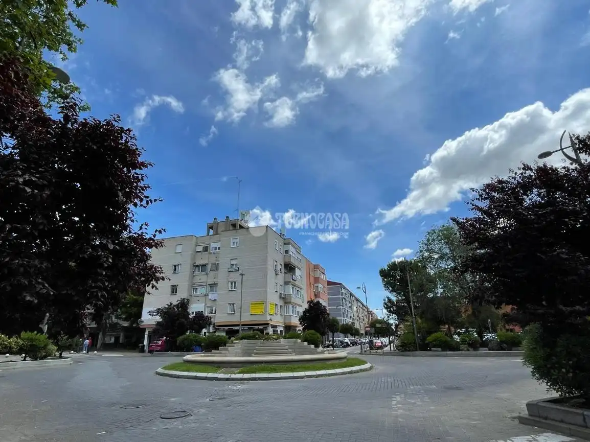 Vista exterior de Piso en venta en Parla con Aire acondicionado, Calefacción y Terraza