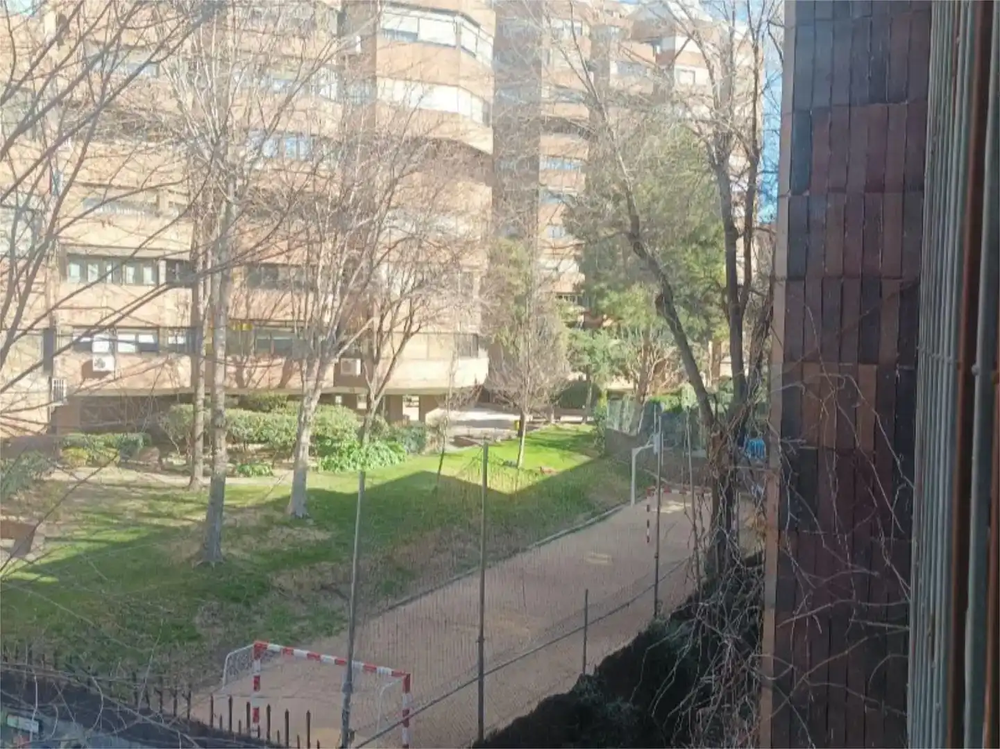 Vista exterior de Pis en venda en  Madrid Capital amb Aire condicionat, Terrassa i Piscina