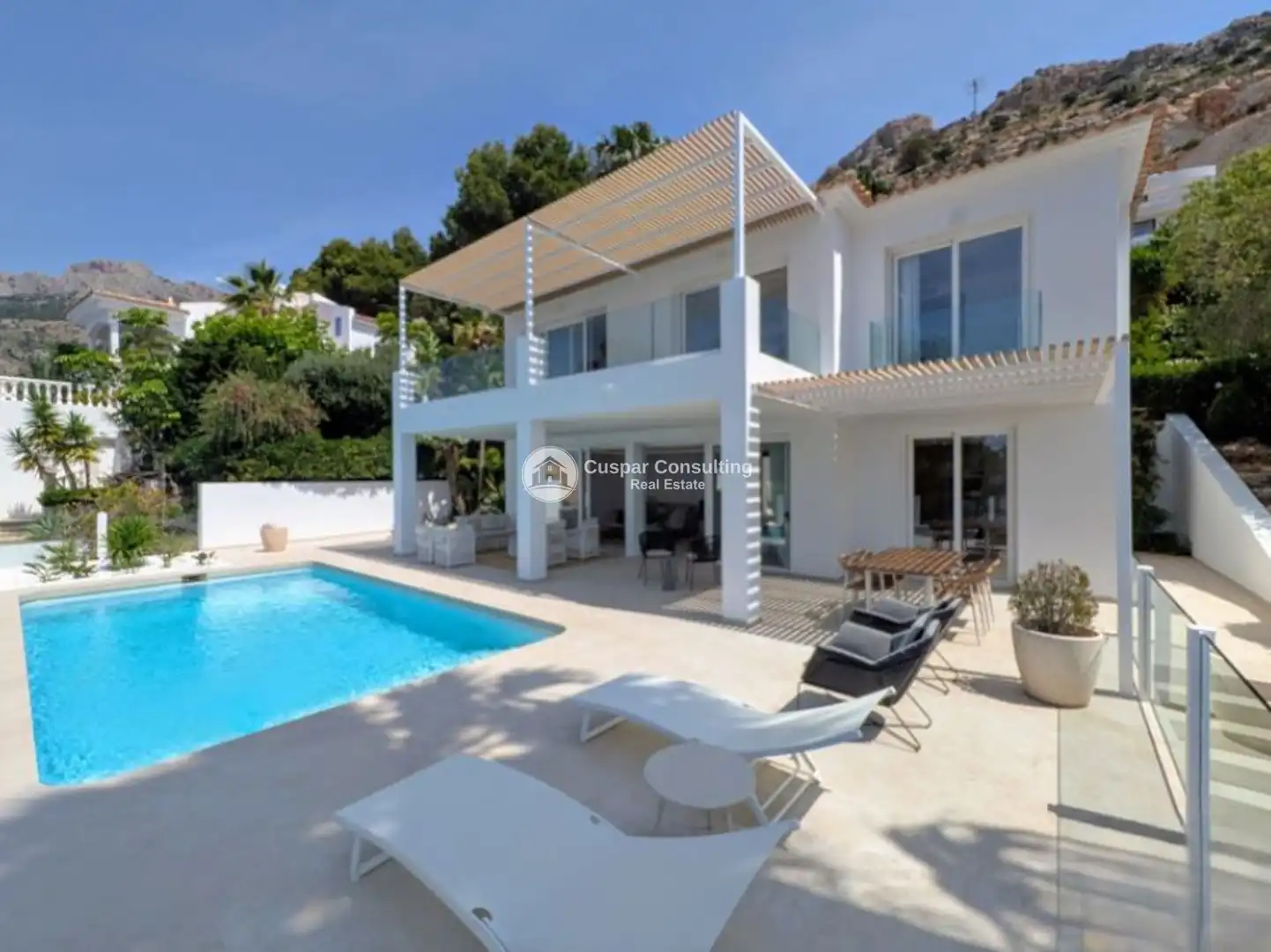 Chalet con piscina en venta en Altea Hills
