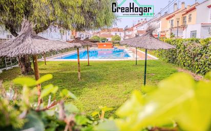 Garden of Single-family semi-detached for sale in Castilleja de la Cuesta  with Air Conditioner, Heating and Terrace