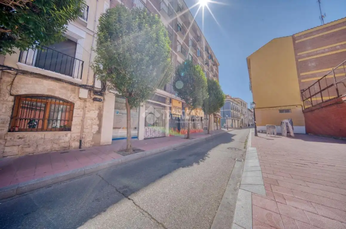 Vista exterior de Pis en venda en Valladolid amb Calefacció