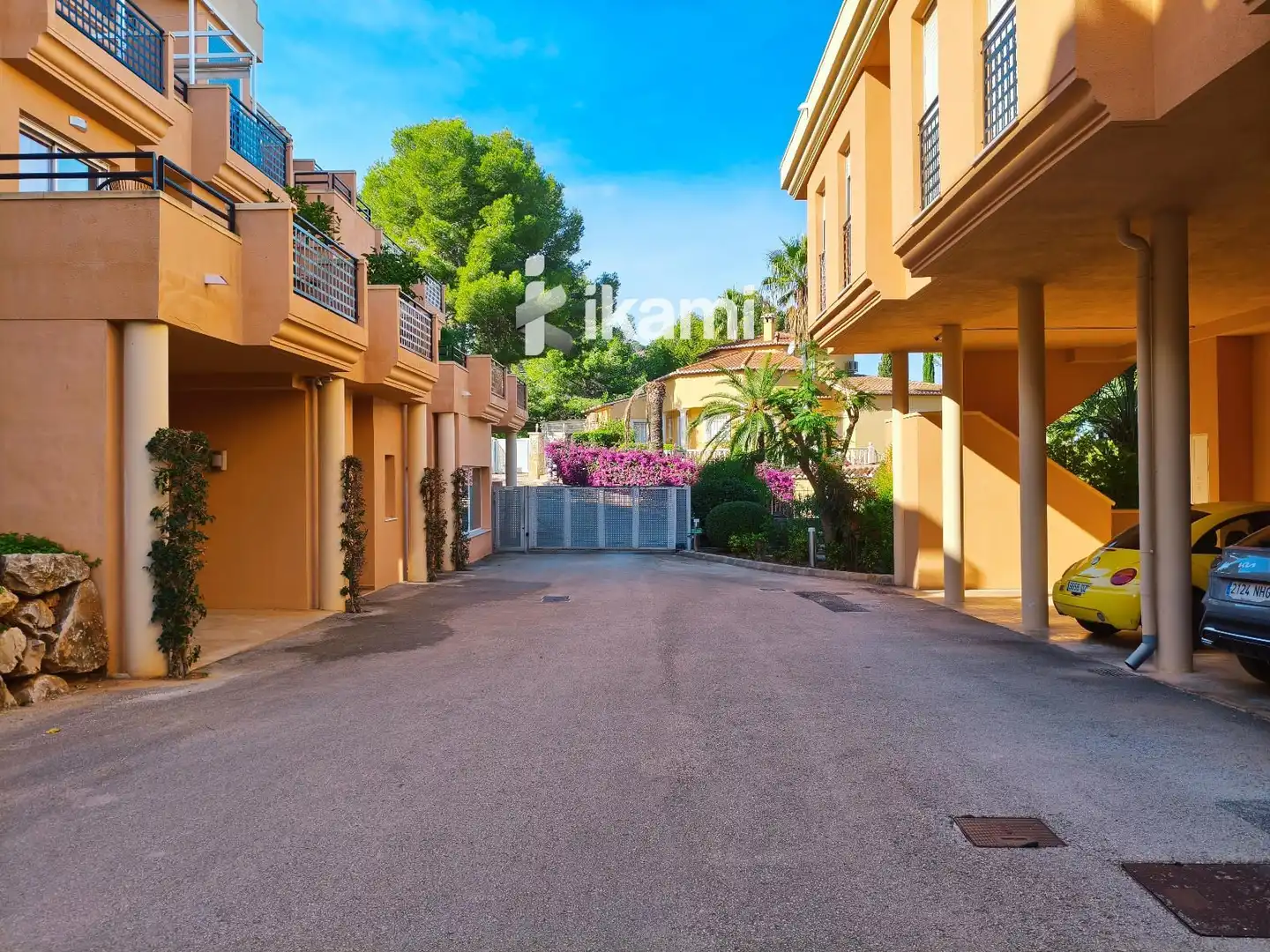 Exterior view of Flat for sale in Pedreguer  with Air Conditioner, Terrace and Swimming Pool