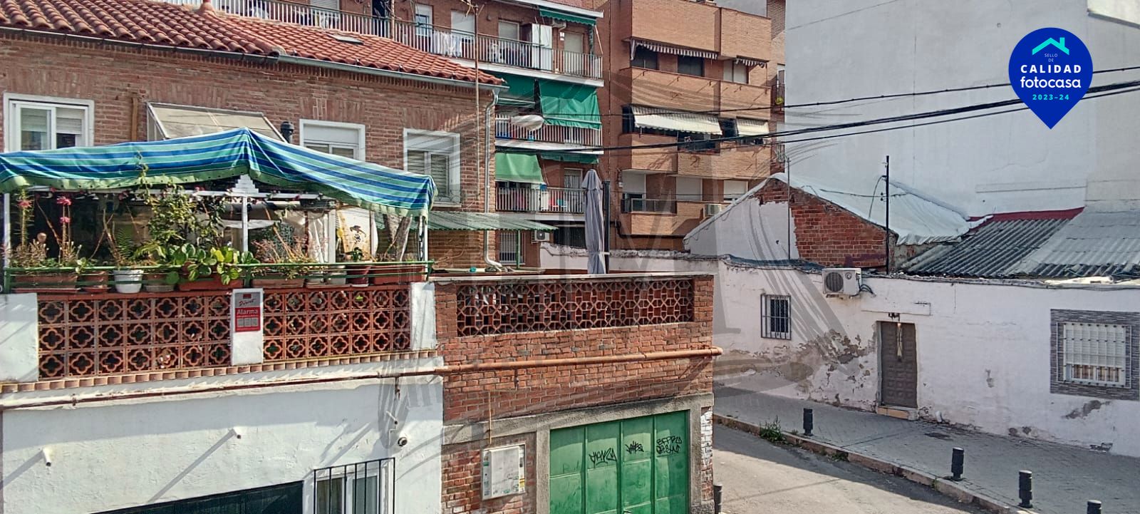 Exterior view of House or chalet for sale in  Madrid Capital  with Heating, Terrace and Storage room