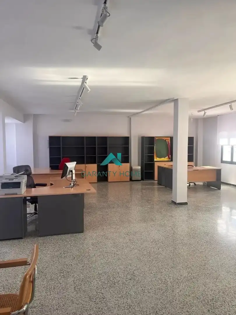 Oficina de lloguer en Valladolid amb Aire condicionat, Calefacció i Moblat