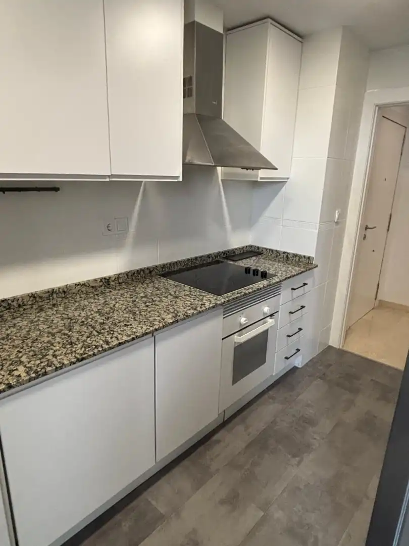 Küche von Wohnung zur Miete in Valencia mit Klimaanlage, Heizung und Privatgarten