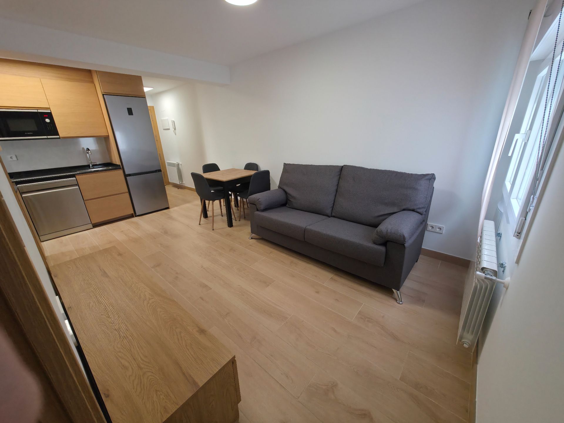 Living room of Flat to rent in Getafe  with Air Conditioner, Heating and Furnished