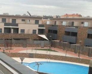 Swimming pool of Single-family semi-detached for sale in  Albacete Capital  with Air Conditioner, Heating and Private garden