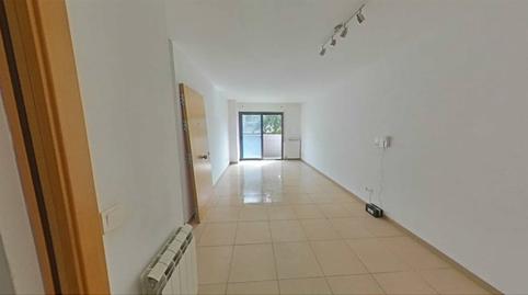 Photo 3 of Flat for sale in Calle Joan Maragall, Barri dels Escriptors, Salt