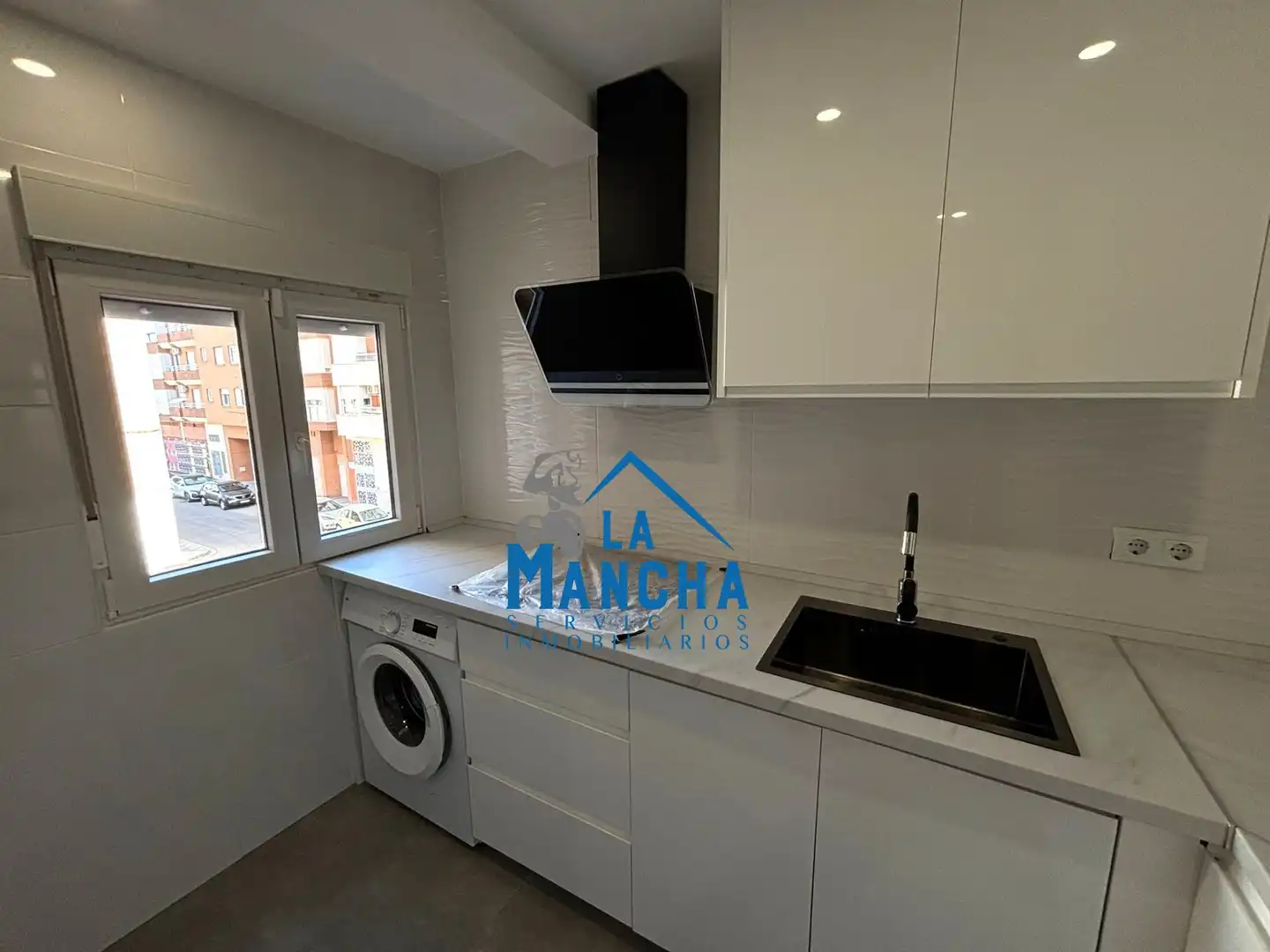 Kitchen of Flat for sale in Albacete  with Air Conditioner, Heating and Furnished