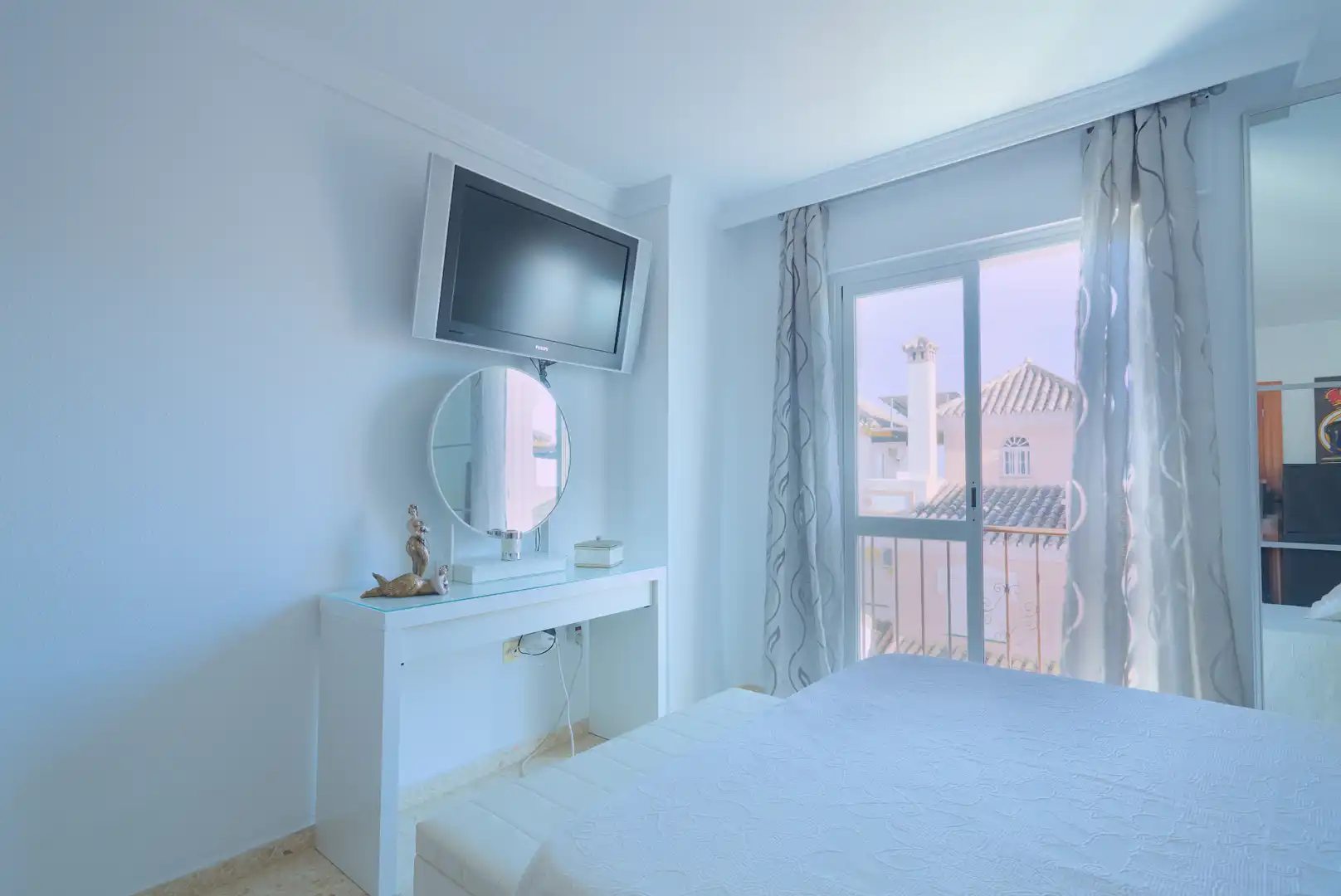 Bedroom of Houses for sale in Vélez-Málaga  with Air Conditioner, Swimming Pool and Furnished