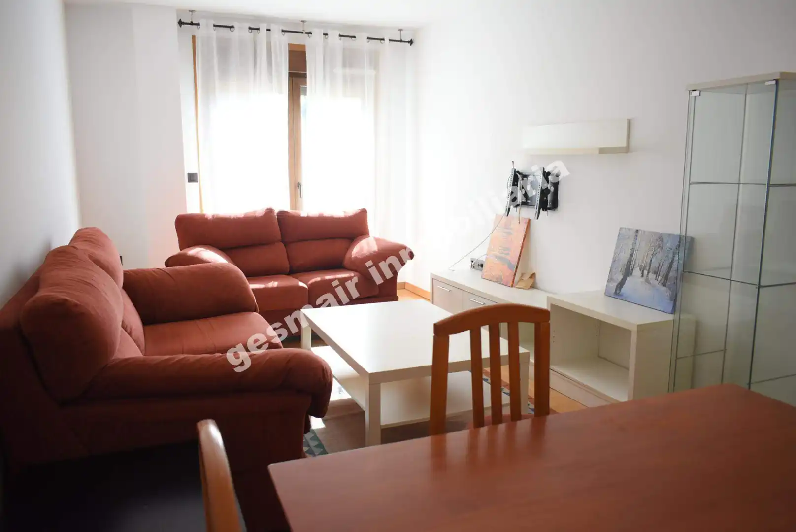 Sala d'estar de Apartament de lloguer en Pontevedra Capital  amb Calefacció, Parquet i Terrassa