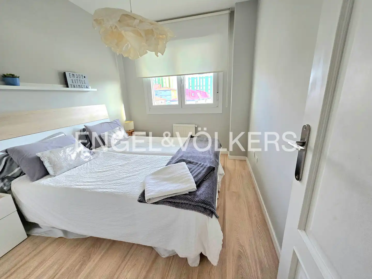 Habitación de Piso en venta en Vigo  con Calefacción, Terraza y Balcón