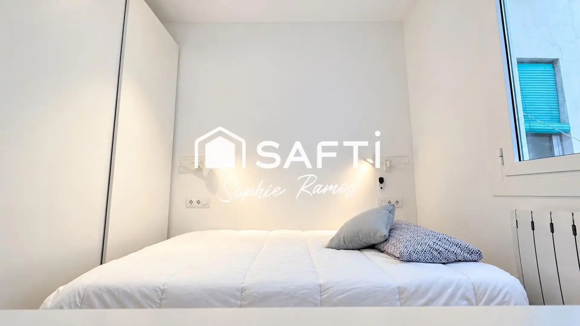 Bedroom of Flat for sale in Sant Martí